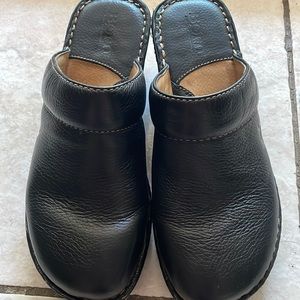 Born clogs